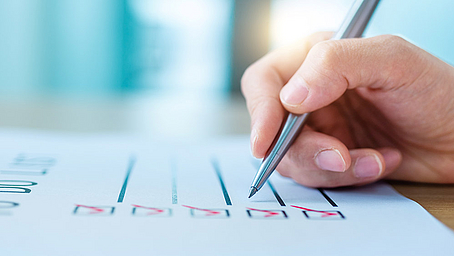 Jetzt noch anmelden: Auffrischungskurs für Prüfer:innen im Ausbildungsberuf KVF Jetzt noch anmelden: Auffrischungskurs für Prüfer:innen im Ausbildungsberuf KVF